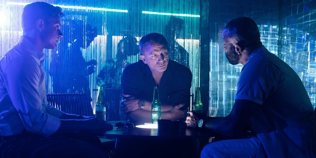Bond Felix and Ash drinking in a bar in No Time to Die.jpg?q=50&fit=crop&w=963&h=481&dpr=1