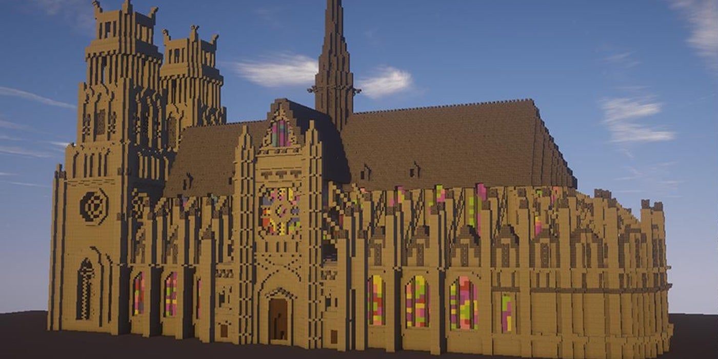 Minecraft Players RealLifeScale Orléans Cathedral Is Gorgeous