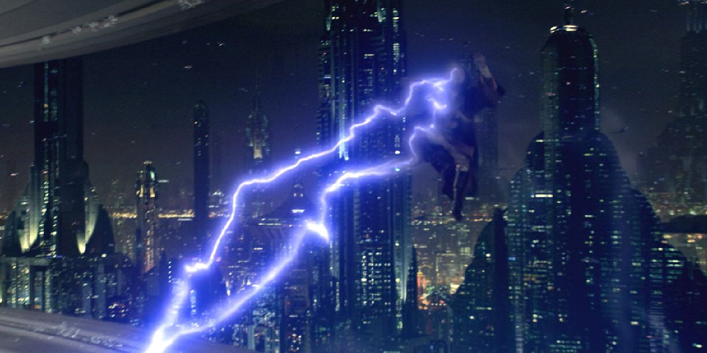 Ewan McGregor Doesn’t Think Mace Windu Could Have Survived His Fall