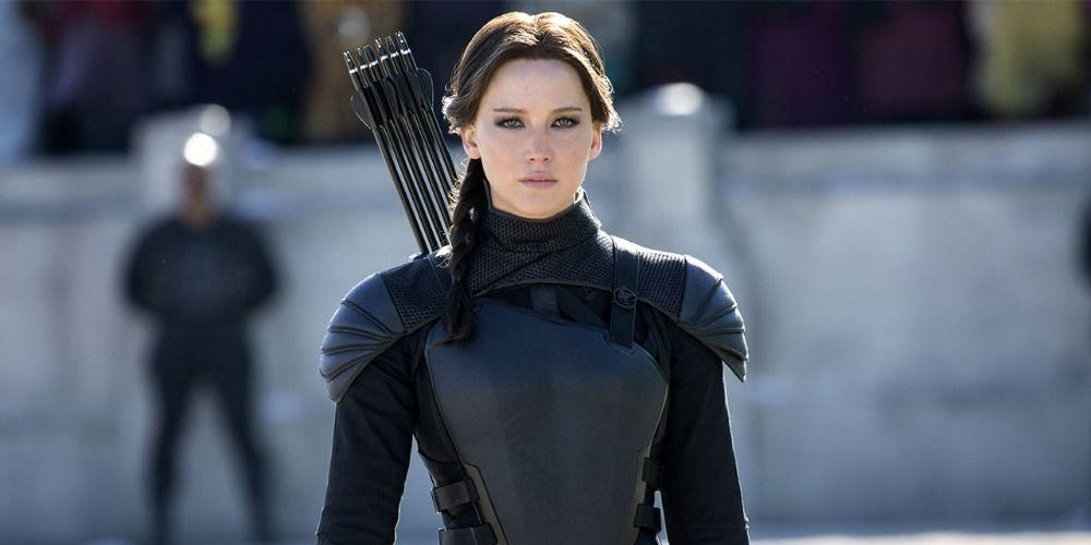 An image of Katniss dressed in her armor in Mockingjay Part 2