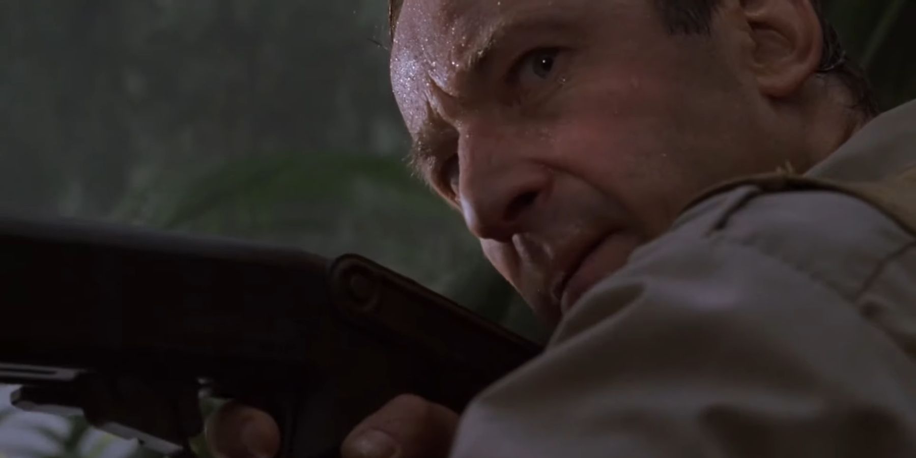 Robert Muldoon encountering the Big One raptor in Jurassic Park