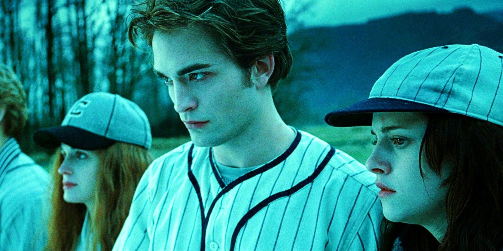 Elizabeth Reaser Robert Pattinson and Kristen Stewart in Twilight