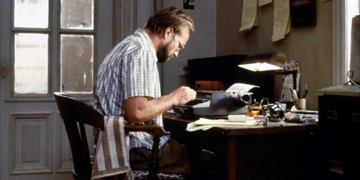 William Hurt uses a typewriter in Smoke Cropped