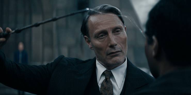 Fantastic Beasts: 10 Reasons Why Mads Mikkelsen Is The Best Grindelwald