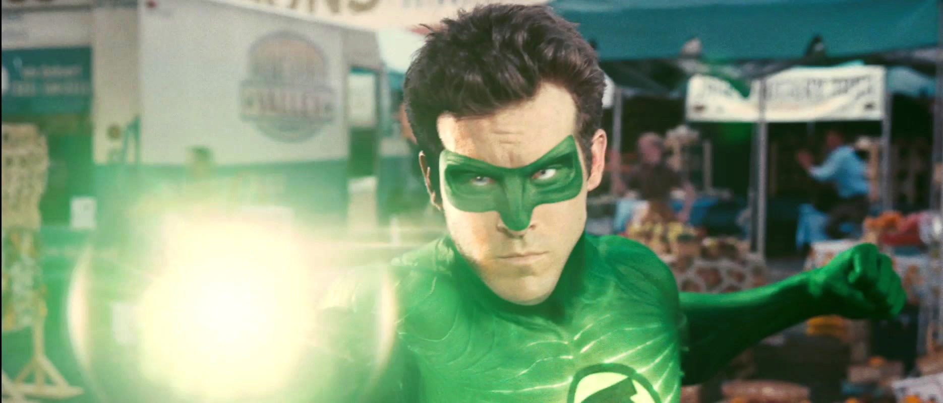 Could Green Lantern’s CGI Costume Ruin the Movie