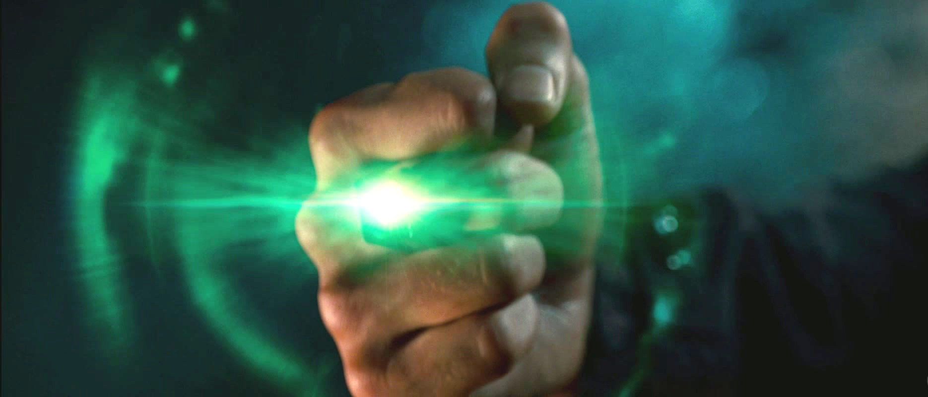 Could Green Lantern’s CGI Costume Ruin the Movie