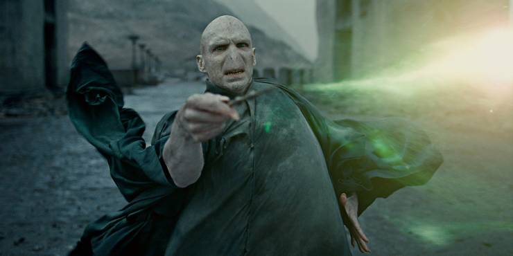 Voldemort w scenie z filmu Harry Potter and the Deathly Hallows